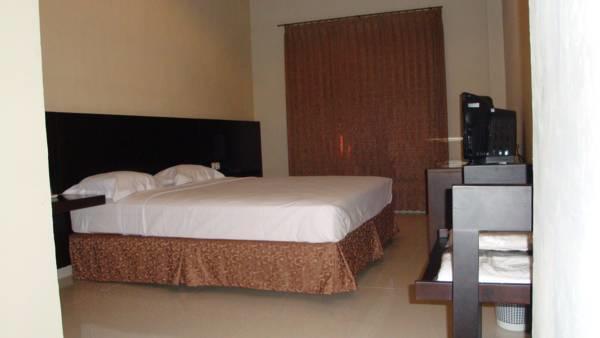 Family Guest House Surabaya Exterior photo